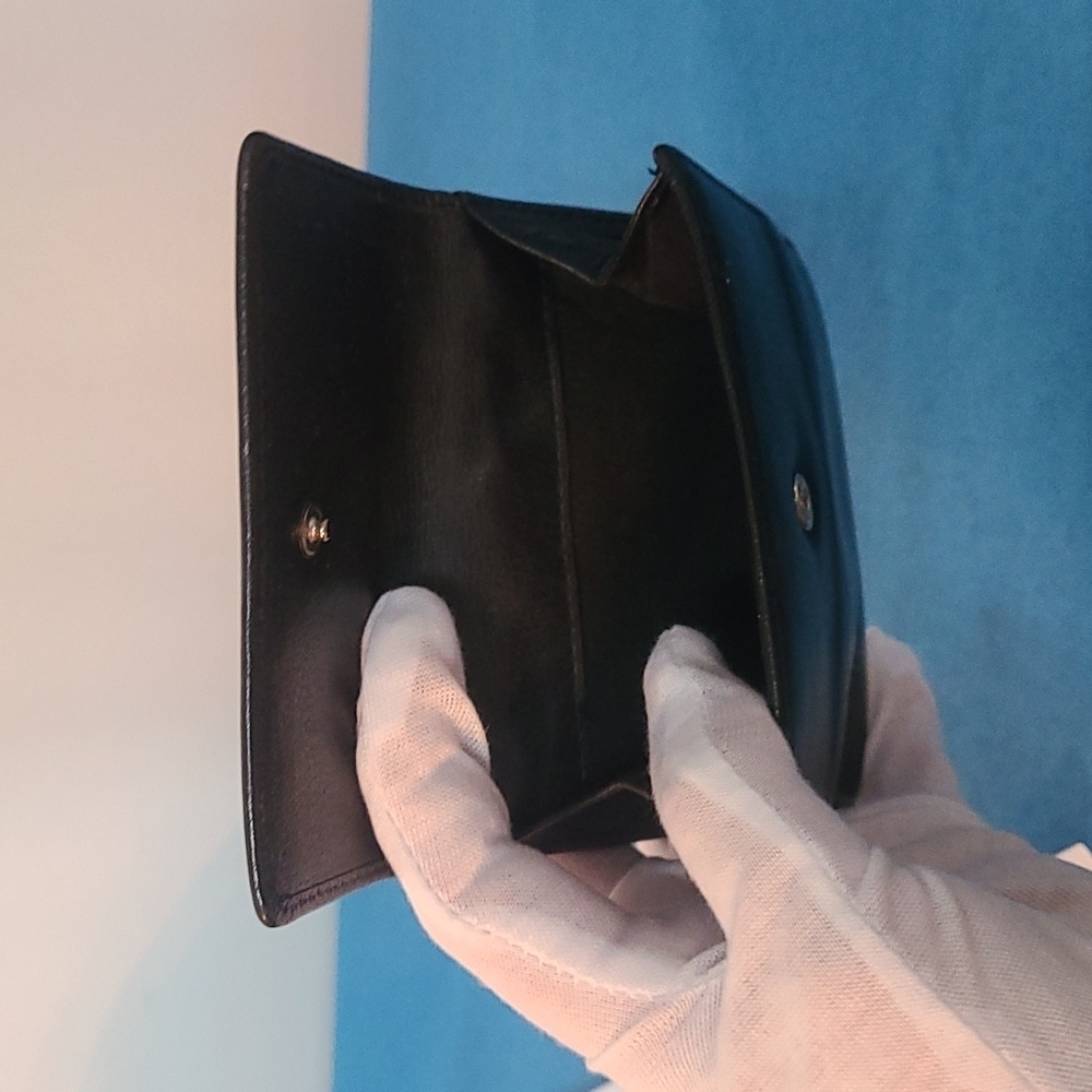 Chanel Sweater Embossed Compact Wallet - Picture 12 of 16